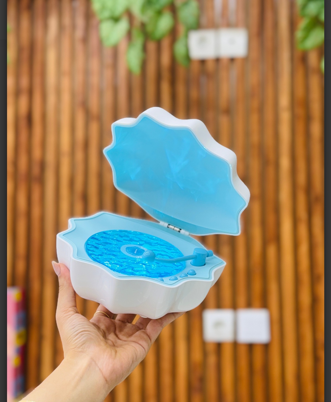 چراغ خواب و اسپیکر صدفی